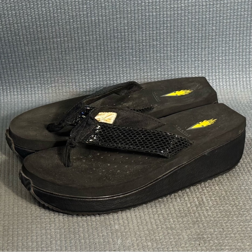 Volatile Women’s Untamed Flip Flop Sandals‎ Size 6
